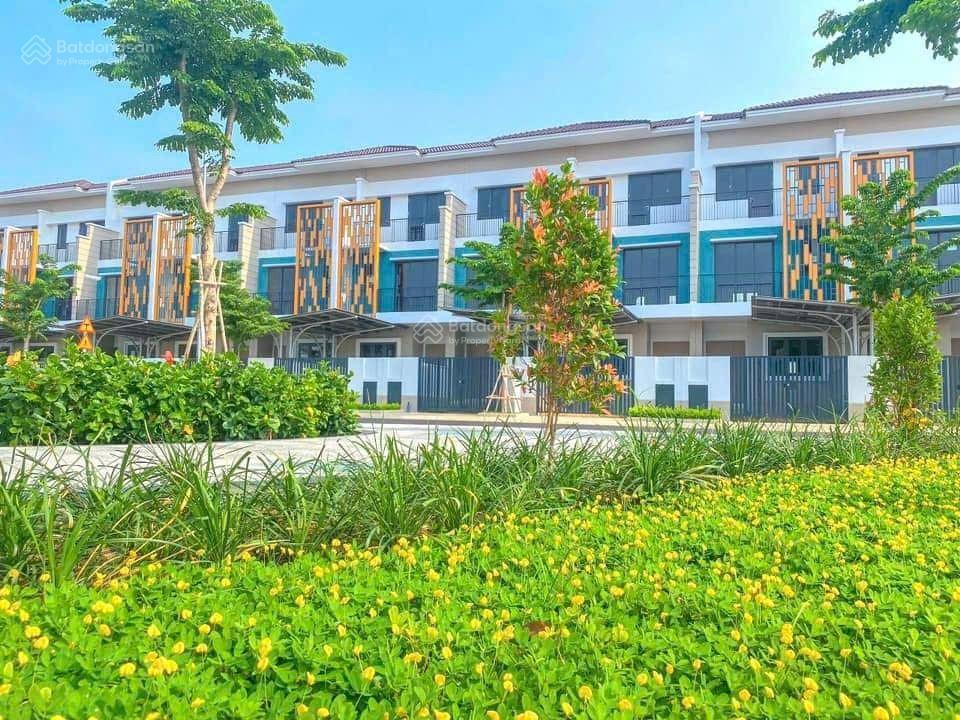 Nhà phố liền kế 3 tầng view công viên siêu đẹp hướng bắc sổ sẵn kđt suncasa central