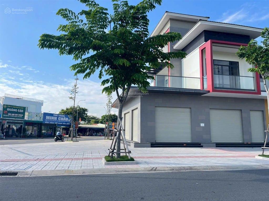 Bán shopvilla 7m đối diện trung tâm thương mại phù hợp đầu tư kinh doanh kđt suncasa central