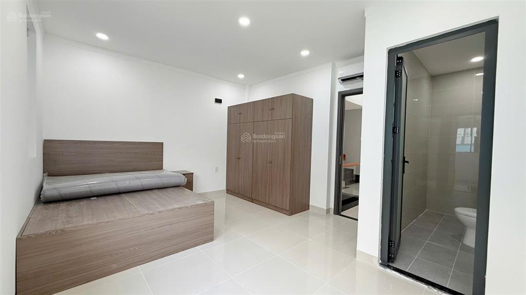 Cho thuê căn nhà 3 tầng view công viên siêu đẹp nội thất đầy đủ ngay kđt suncasa central