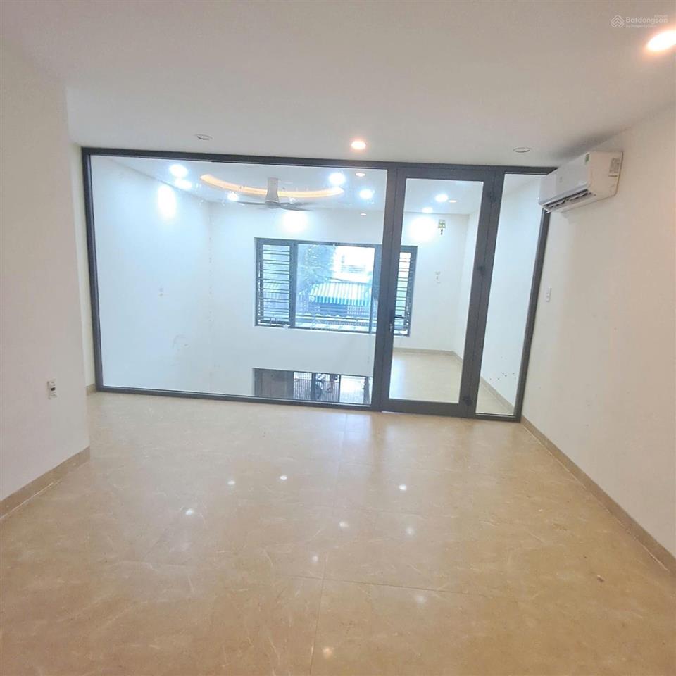 Bán nhà 3tầng mt dương lâm, sát sông hàn, dt 117m ngang5m. hướng tây tứ trạch, sơn trà đn.