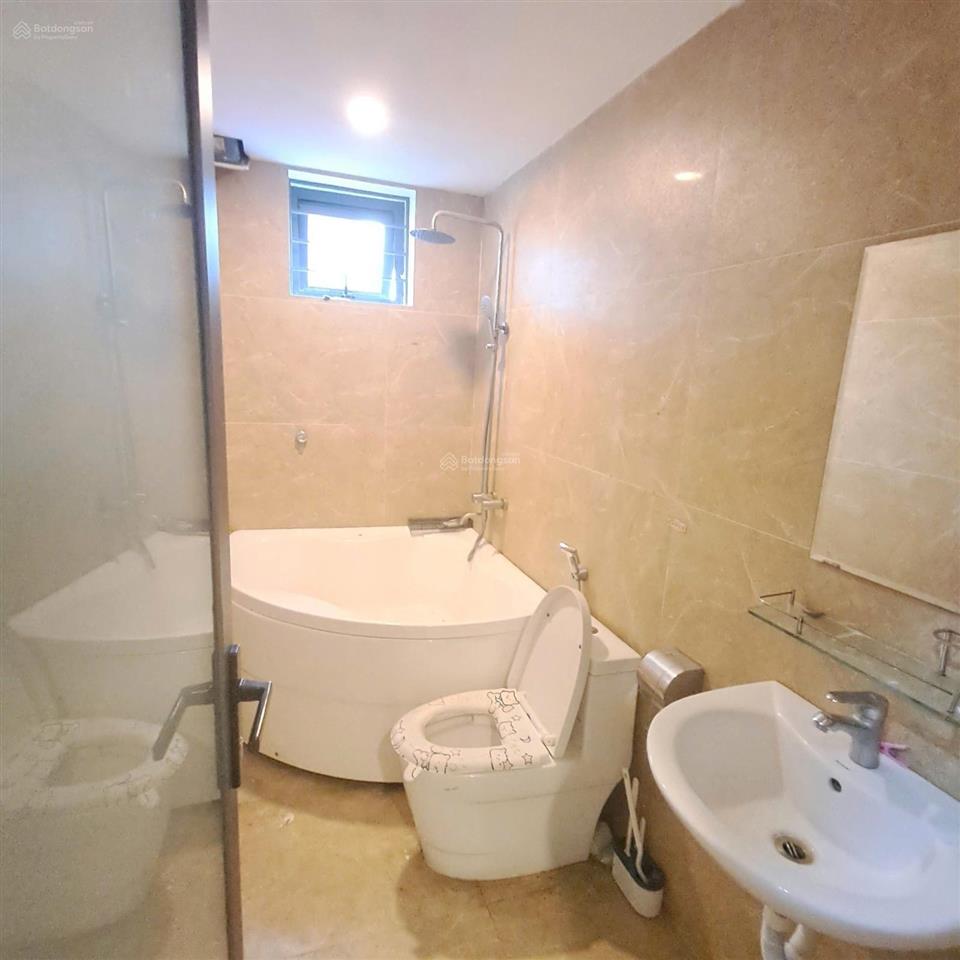 Bán nhà 3tầng mt dương lâm, sát sông hàn, dt 117m ngang5m. hướng tây tứ trạch, sơn trà đn.