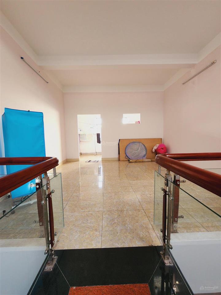 Bán nhà 3 tầng mt nguyễn thị định. sát chợ an hải bắc. hướng đông nam, an hải, đà nẵng.