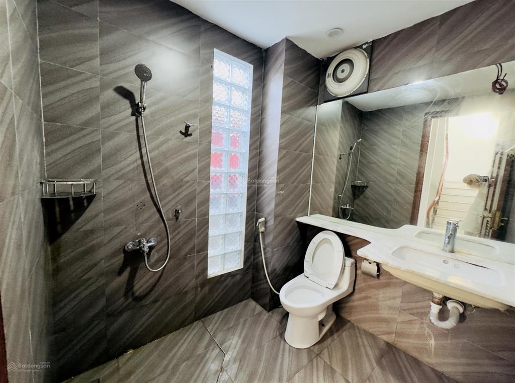 Bán nhà mặt phố trường chinh mặt tiền 7m, vỉa hè rộng sâu 5m thoáng đãng gần ngã tư vọng.