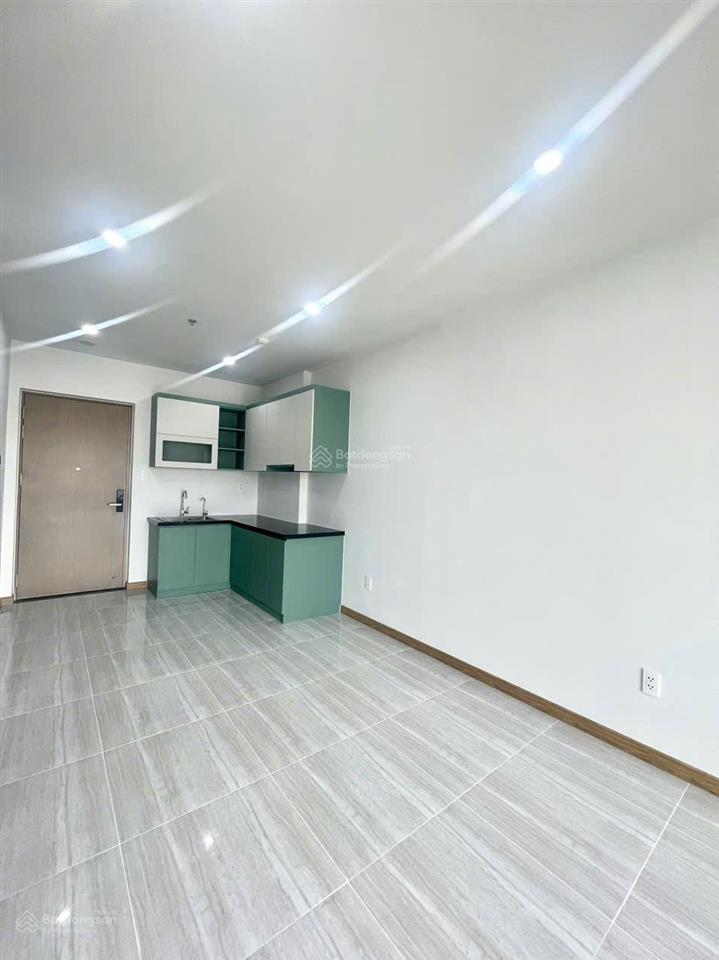 Chính chủ bán bcons green topaz tầng trung  đang cho thuê 10tr/th  hỗ trợ vay bank 70%