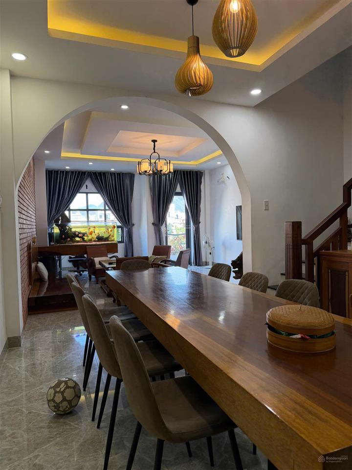Nhà 3,5 tầng sổ sẵn kđt vcn phước long  75m2 ngang 5, sàn 247m2 trục đường b1 rộng 16m chỉ 10,5 tỷ