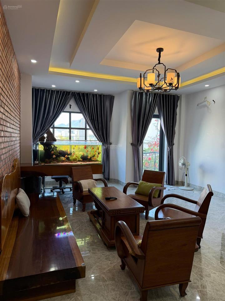 Nhà 3,5 tầng sổ sẵn kđt vcn phước long  75m2 ngang 5, sàn 247m2 trục đường b1 rộng 16m chỉ 10,5 tỷ