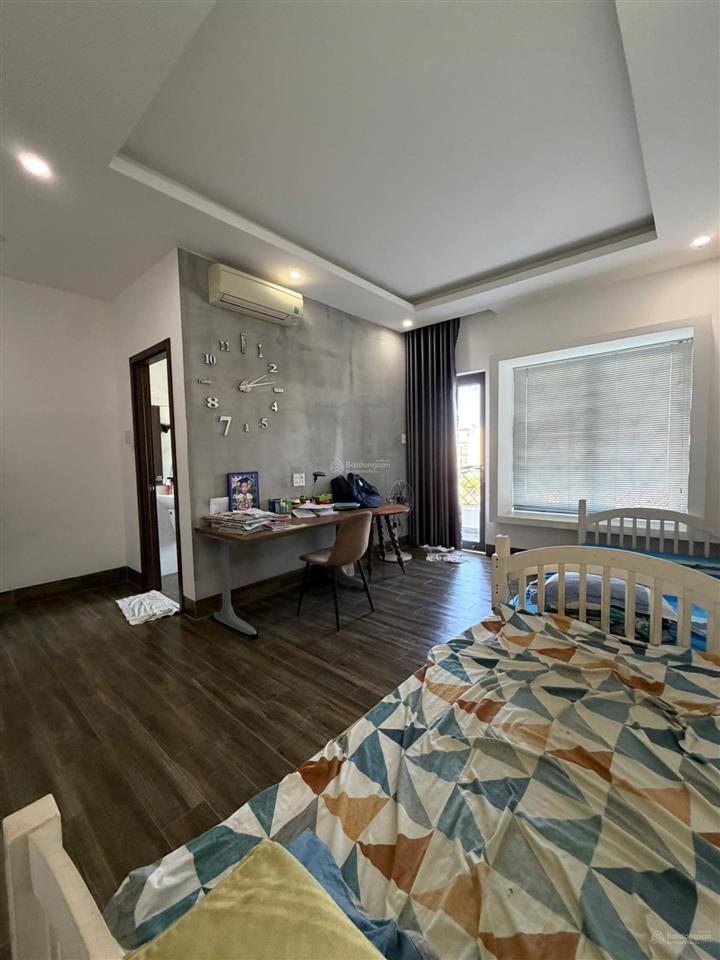 Nhà 3,5 tầng sổ sẵn kđt vcn phước long  75m2 ngang 5, sàn 247m2 trục đường b1 rộng 16m chỉ 10,5 tỷ