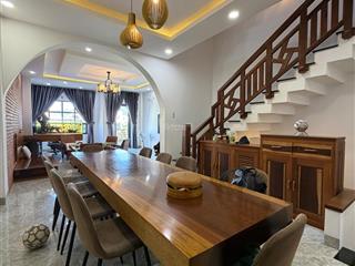 Nhà 3,5 tầng sổ sẵn kđt vcn phước long  75m2 ngang 5, sàn 247m2 trục đường b1 rộng 16m chỉ 10,5 tỷ
