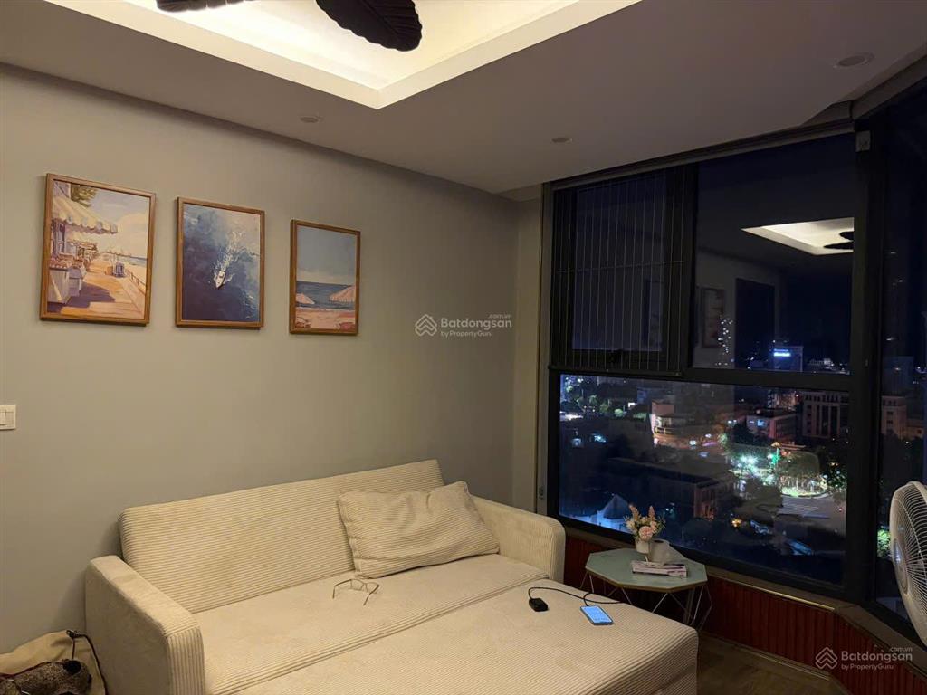 Cho thuê căn 2 ngủ hud building trung tâm phố tây nha trang, view thành phố và view biển cực đẹp