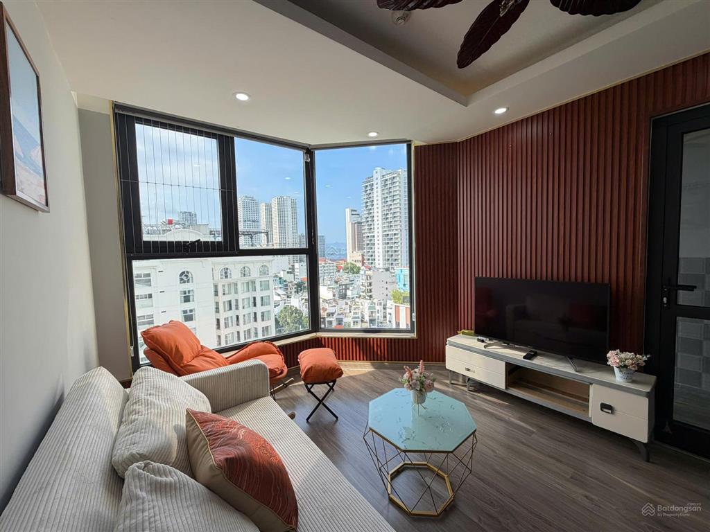 Cho thuê căn 2 ngủ hud building trung tâm phố tây nha trang, view thành phố và view biển cực đẹp