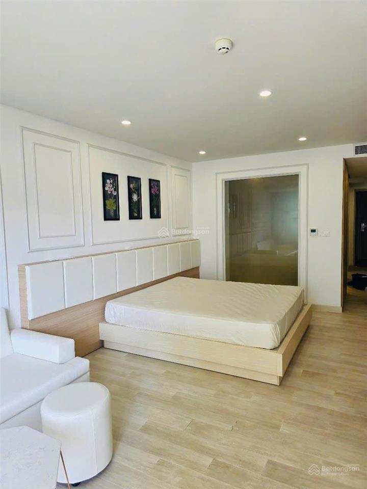 Căn hộ studio gần 52m2, sổ sẵn view biển tại goldcoast giá chỉ 4,95 tỷ, đi bộ ra biển vài bước chân