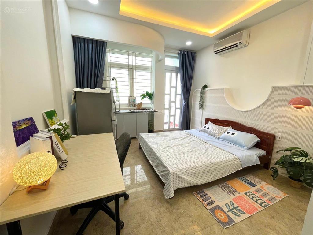 Căn hộ full nội thất ban công thoáng ở bùi đình túy bình thạnh gần đinh bộ lĩnh