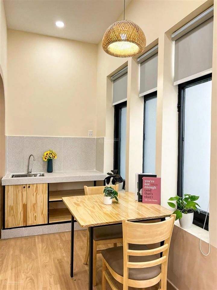 Căn hộ full nội thất ban công thoáng ở bùi đình túy bình thạnh gần đinh bộ lĩnh