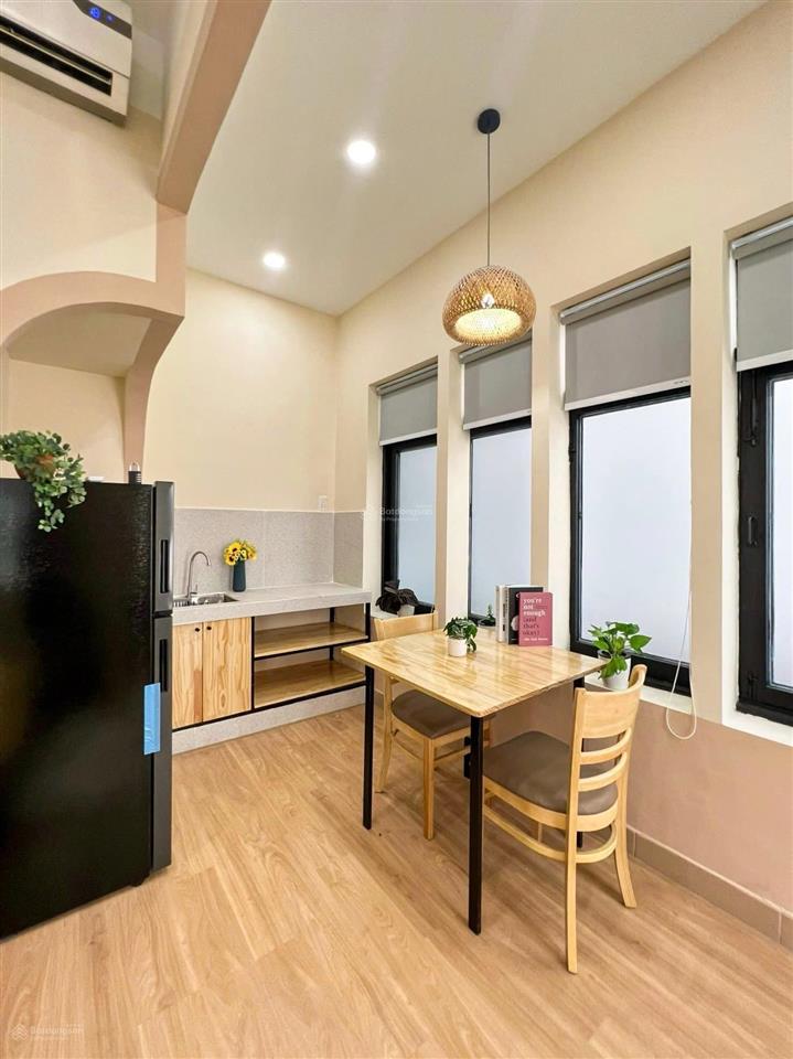 Căn hộ full nội thất ban công thoáng ở bùi đình túy bình thạnh gần đinh bộ lĩnh