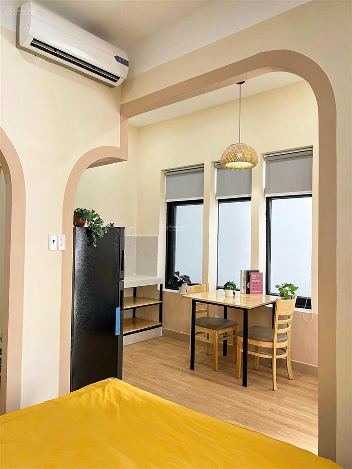 Căn hộ full nội thất ban công thoáng ở bùi đình túy bình thạnh gần đinh bộ lĩnh