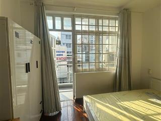 Căn hộ full nội thất ban công thoángtại nguyễn văn thương bình thạnh gần hàng xanhhutech  gtvt