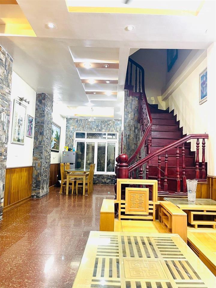 Cho thuê nhà nguyên căn 4 tầng