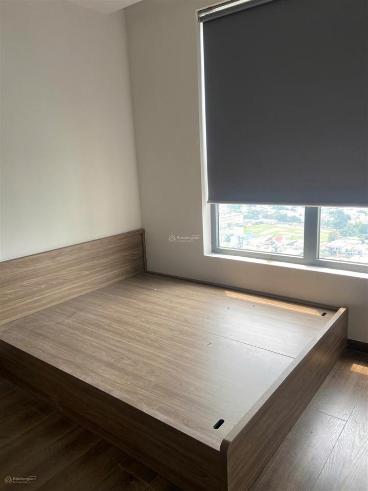 Cho thuê căn kế góc, tầng 9, view đông nam, bcons city, 2pn2wc, full nội thất, ở liền