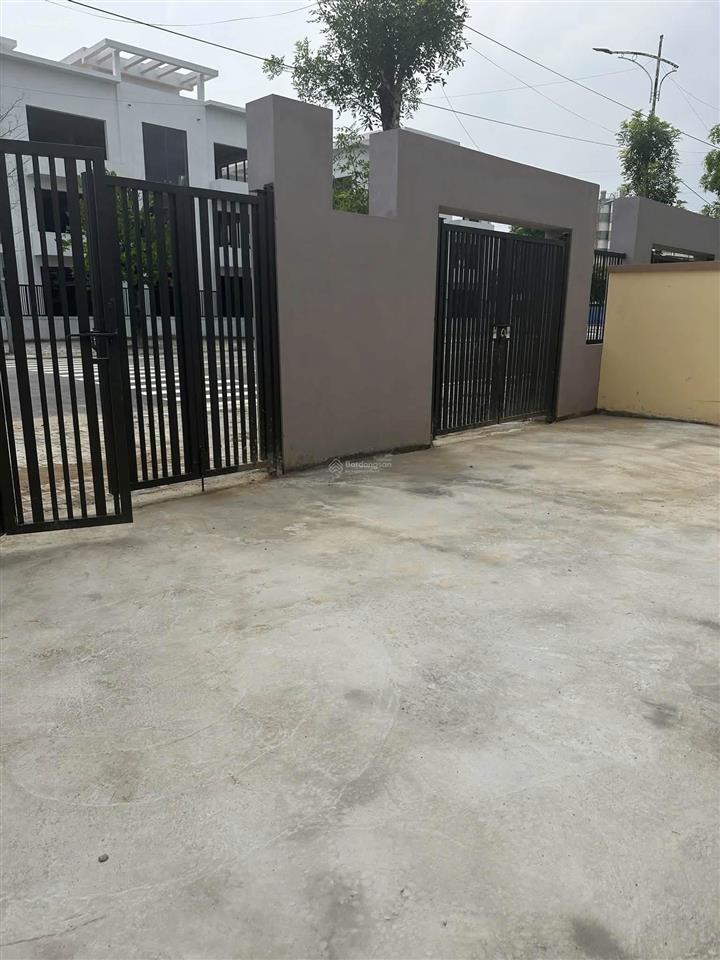 Cho thuê biệt thự 12 triệu/tháng nguyên căn nhà thô khu đô thị thanh hà cienco5. dt 250m2