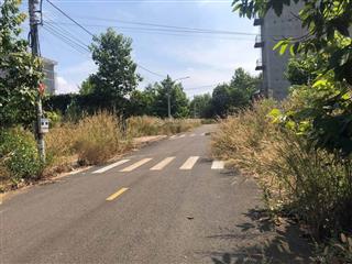 Vị trí đẹp  tt hành chính bù nho. chị hậu chủ đất cắt 100tr bán trước tết âm ( thương lượng mạnh )