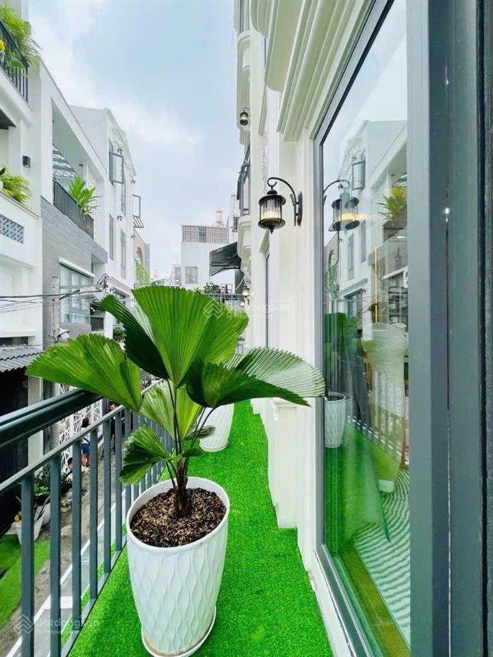 Nhà mới, 4 tầng, 3 pn, nội thất cao cấp, xe vf3 vào nhà, gần st emart 2