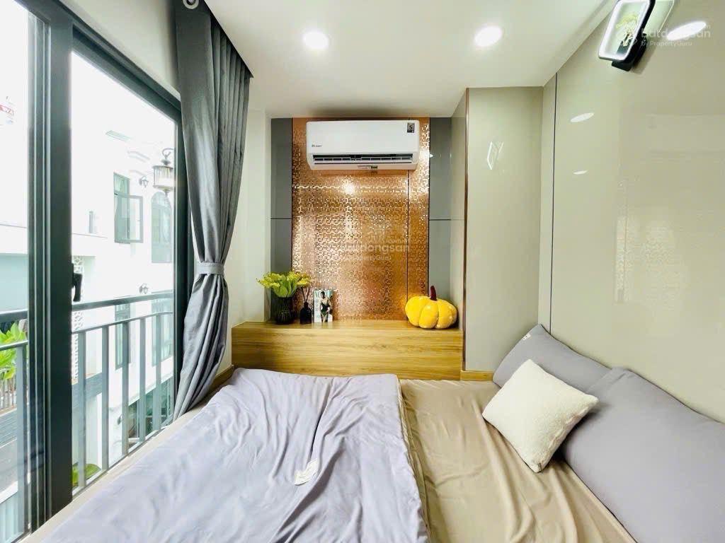 Nhà mới, 4 tầng, 3 pn, nội thất cao cấp, xe vf3 vào nhà, gần st emart 2