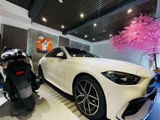 Khu vip, nhà 4 tầng, 3 pn master, nội thất xa hoa, xe hơi ngủ trong nhà