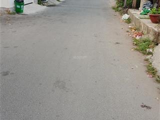 Xe hơi đậu cửa, sổ vuông, 30m2, nhà 2 tầng 2 pn, gần siêu thị emart 2