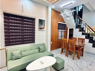 Nhà 3 tầng 3 pn nội thất đẹp, gần chợ phạm văn bạch, ga t3, giáp tân bình