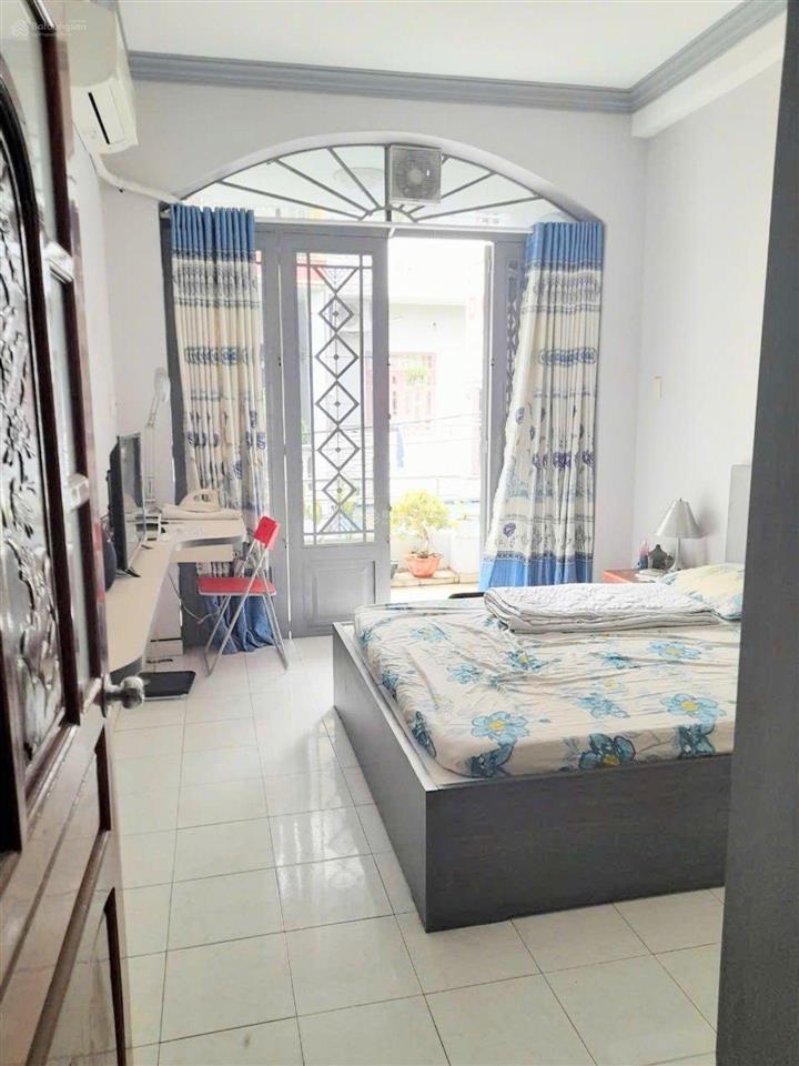 Xe hơi đậu cửa, khu phân lô nguyễn oanh 55m² 3 tầng 4 pn
