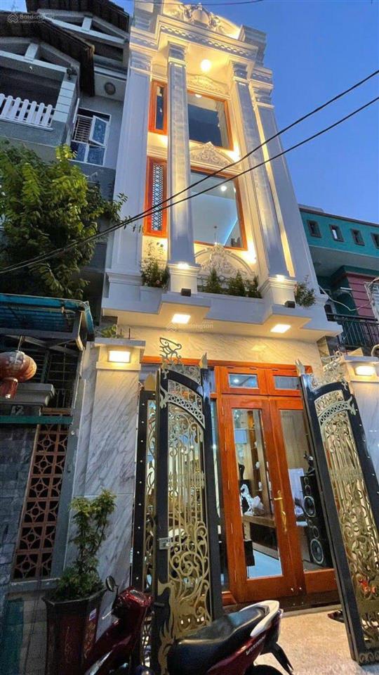 Chính chủ bán nhà 5 tầng, nội thất cao cấp, xe hơi đậu cửa, gần siêu thị emart 2