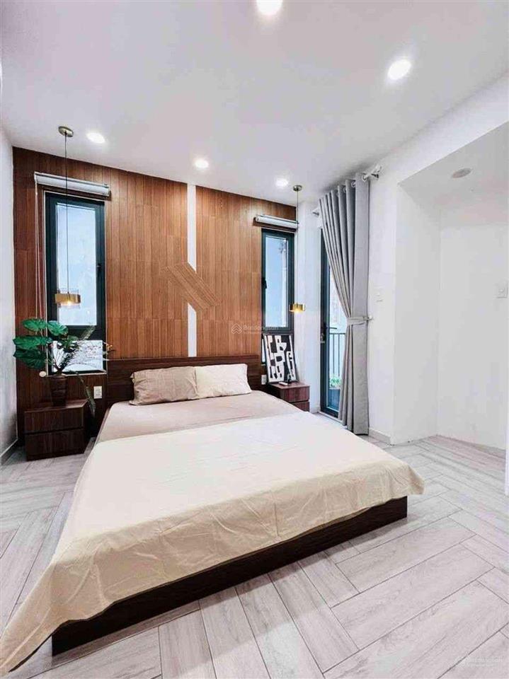 Nội thất đẹp. nhà 3 tầng 4 pn gần chợ gò vấp, siêu thị emart. phù hợp an cư lâu dài