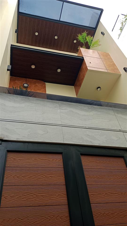 Nhà mới, nội thất đẹp, 3 tầng 3 pn, ngay phan văn trị gần cf country house, gần mặt tiền