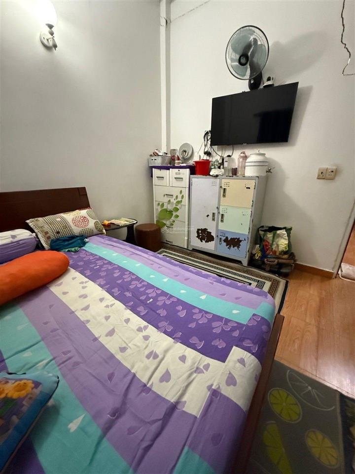 Nhà chính chủ, xe hơi đậu cửa, 48m2, 2 tầng, gần siêu thị lotte.. nhỉnh 4 tỷ