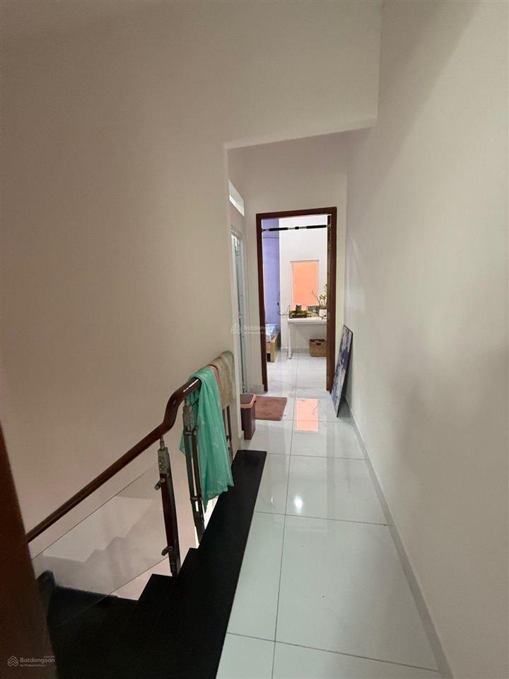Gần chợ hạnh thông tây, nhà chính chủ 40m2 2 tầng, nhỉnh 4 tỷ