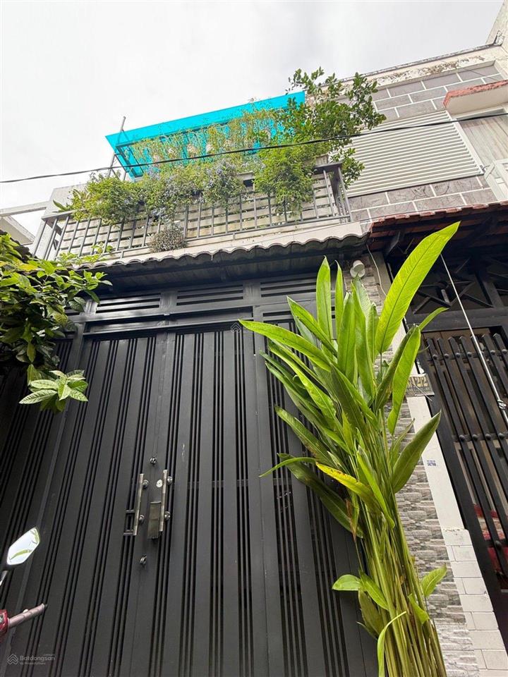 Gần chợ hạnh thông tây, nhà chính chủ 40m2 2 tầng, nhỉnh 4 tỷ