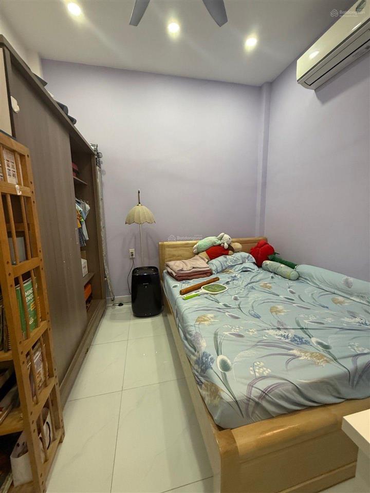 Gần chợ hạnh thông tây, nhà chính chủ 40m2 2 tầng, nhỉnh 4 tỷ