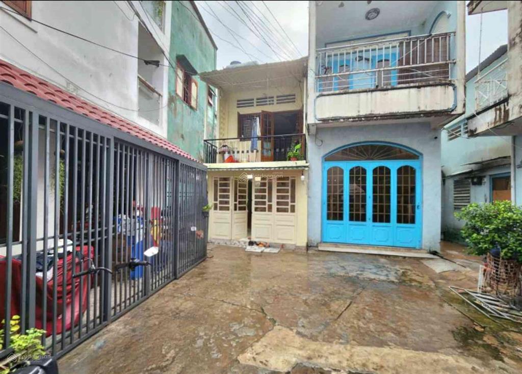 Bán nhà gần siêu thị lotte, 39m2 2 tầng 2 pn