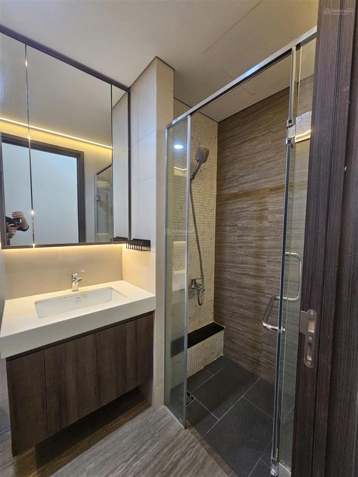 Cho thuê celesta rise 2pn2wc 80m2 nội thất cơ bản chỉ 13 triệu
