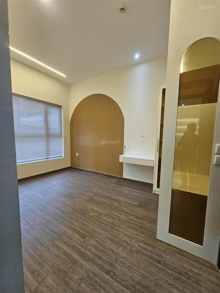 Cho thuê celesta rise 2pn2wc 80m2 nội thất cơ bản chỉ 13 triệu