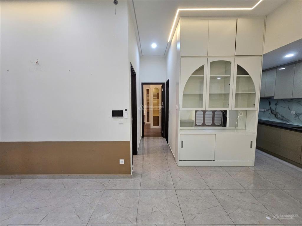 Cho thuê celesta rise 2pn2wc 80m2 nội thất cơ bản chỉ 13 triệu