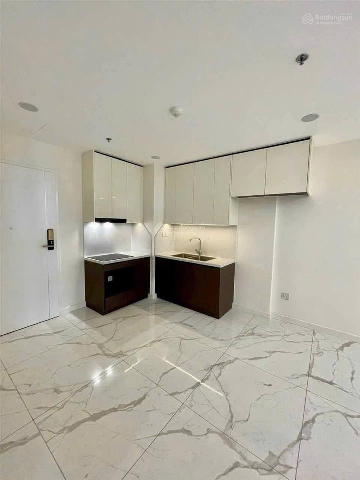 Sunshine sky city cho thuê gấp 2pn2wc full nt giá 15tr/th