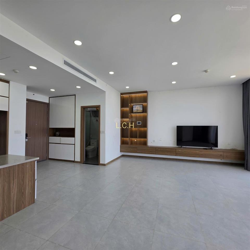 Sky89 cho thuê gấp penthouse 3pn2wc 156m2 đầy đủ nội thất giá thuê chỉ 38 triệu