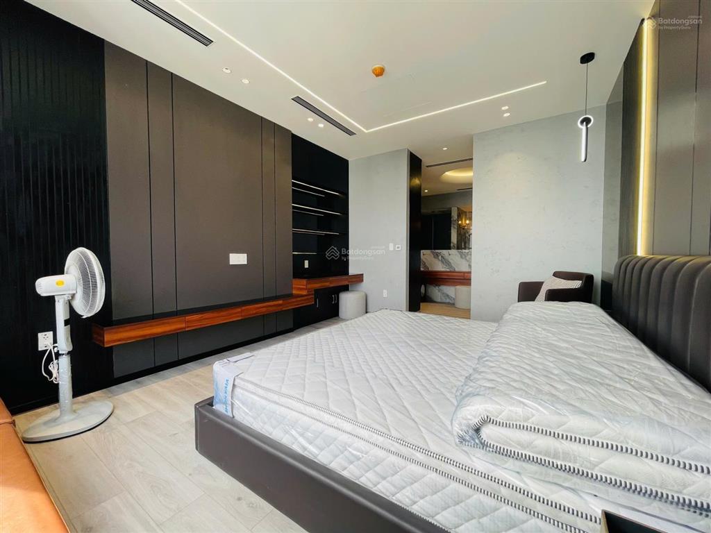 Cho thuê penthouse 3pn3wc + 1plv 179m2 tại river panorama full nội thất chỉ 65 triệu/tháng