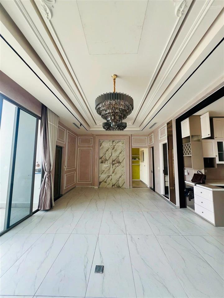 Penthouse 4pn 3wc 175m2 tại river panorama nội thất cơ bản giá chỉ 30 triệu/tháng