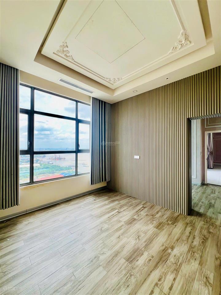 Penthouse 4pn 3wc 175m2 tại river panorama nội thất cơ bản giá chỉ 30 triệu/tháng