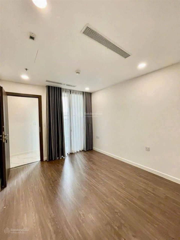 Sunshine sky city cho thuê gấp 3pn 3wc 106m2 nội thất cơ bản chỉ 18 triệu