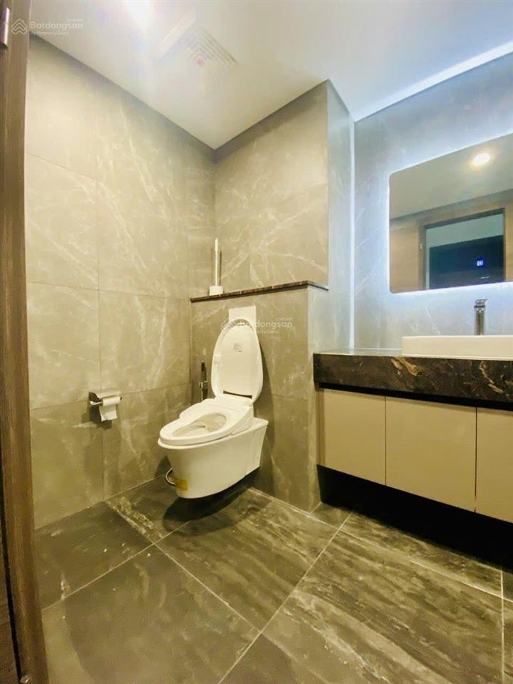 Sunshine diamond cho thuê 4pn 3wc + 1 sân vườn 200m2 đầy đủ nội thất