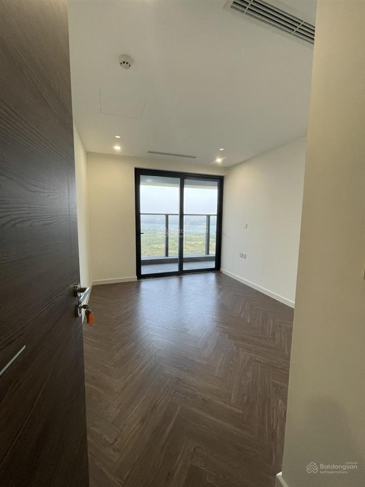 Sunshine diamond cho thuê 3pn, 3wc 155m2 nội thất cơ bản giá chỉ 20 triệu