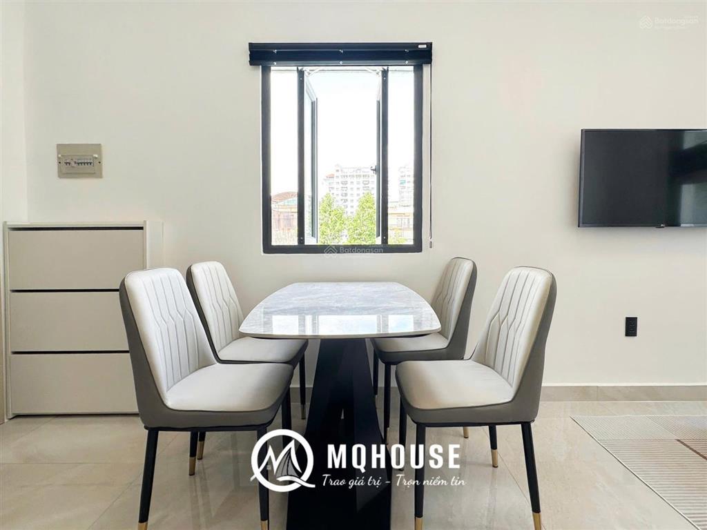 Căn hộ 2 phòng ngủ, đầy đủ az, rộng 70m², ngay sân bay tân sơn nhất  công viên hoàng văn thụ